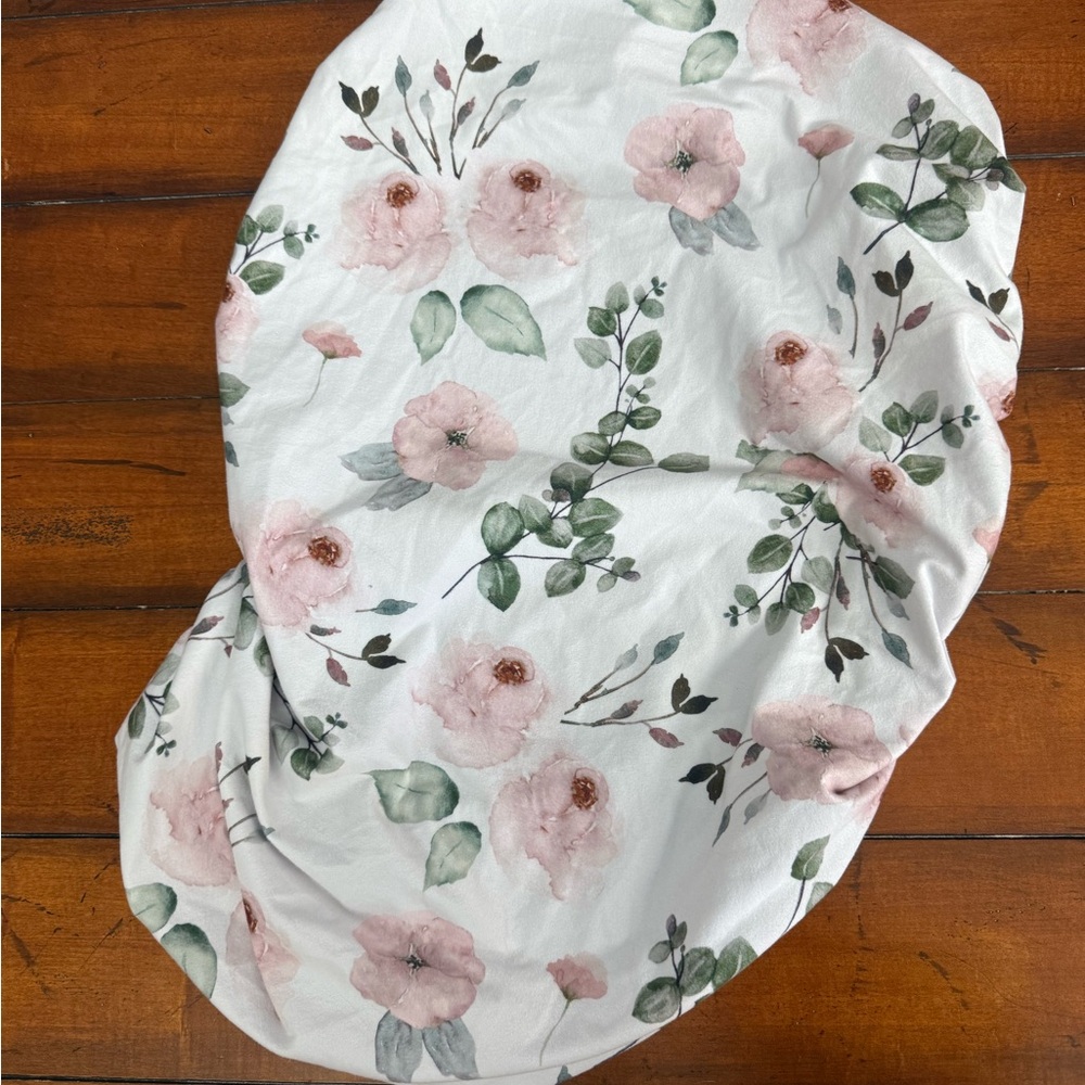 Caden Lane Millie’s Dusty Rose Pattern Changing Pad & Maternity Robe Bundle